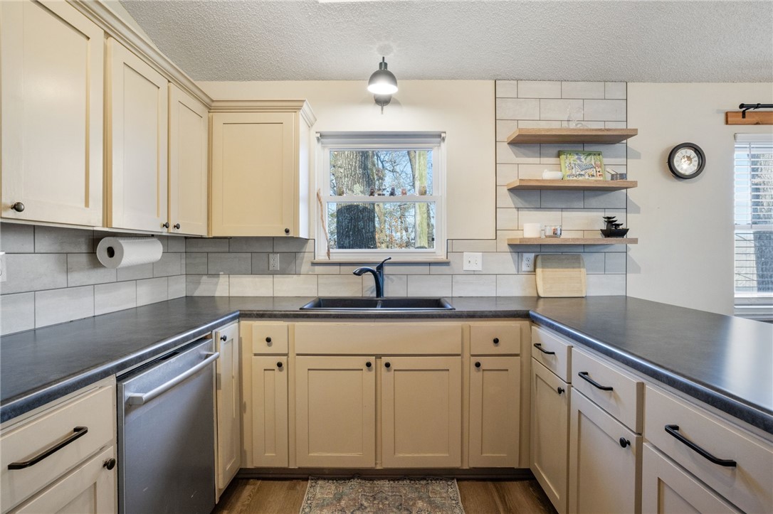 Essex Sub Bvv - Residential