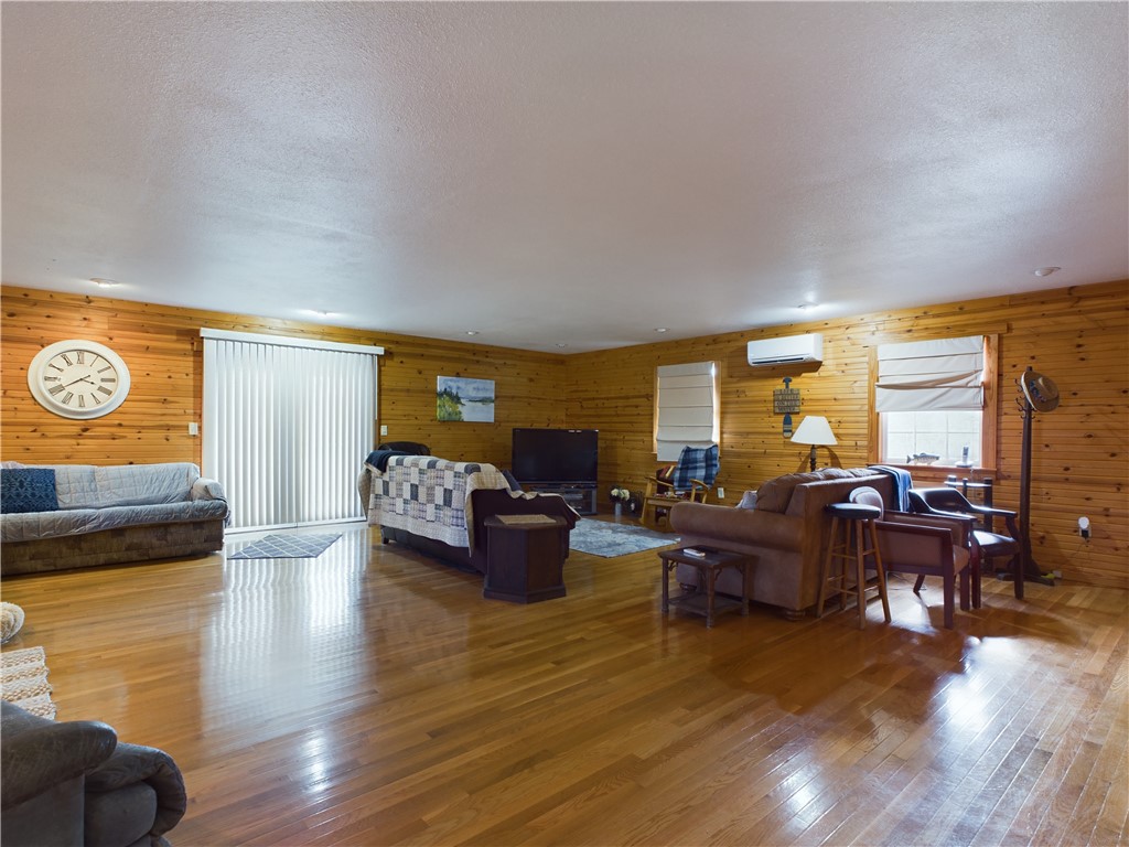 Guylala Vista - Residential