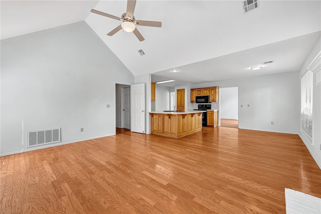 Whispering Timbers Ph 9 Rogers - Residential