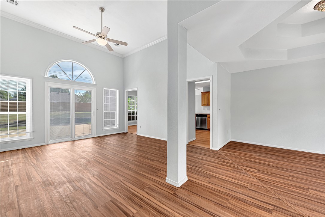 Whispering Timbers Ph 9 Rogers - Residential