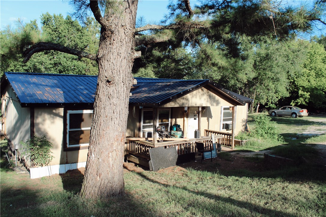 Calling all investors, DIYers, and visionaries, this is your chance to bring a new life to a diamond in the rough! This 3 bedroom, 2 bathroom home sits on a half acre lot and offers endless possibilities for renovation and customization. With solid bones and a recent leveling done on the home, this property is just waiting for the right touch to shine again! Conveniently located nears all schools, Huntsville square, and many restaurants, this property can offer both privacy and accessibility! This home is being sold as is, where is!