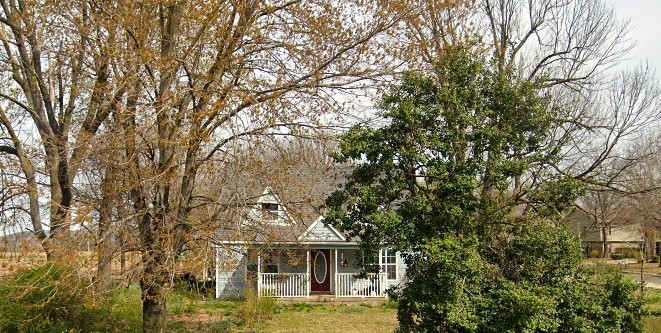 Two Homes on 1.56 Acres with RMF-24 Zoning – Prime Opportunity in Fayetteville!
Located off Garland Avenue in the heart of Fayetteville, this 1.56 +/- MOL acre property features two homes. Property is Zoned RMF-24 (Residential Multi-Family).
The two homes are located at each end of the acreage, providing immediate rental opportunity or the perfect space for someone looking for a project. The property location makes it a prime location for growth in the ever-expanding Fayetteville area.
With convenient access to local amenities, schools, shopping, and dining, this property offers the perfect blend of privacy and accessibility. Whether you're looking to renovate, invest, or develop, the possibilities are endless!