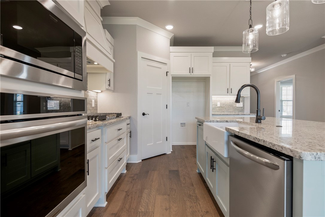 Oak Meadows - Residential