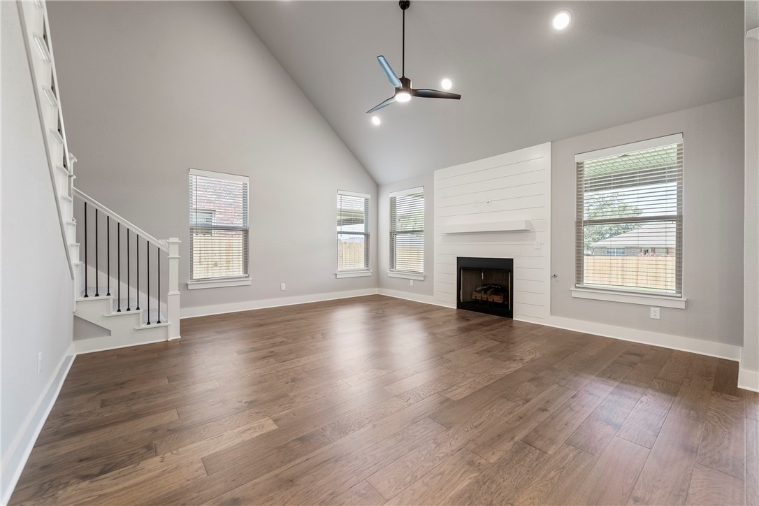 Oak Meadows - Residential