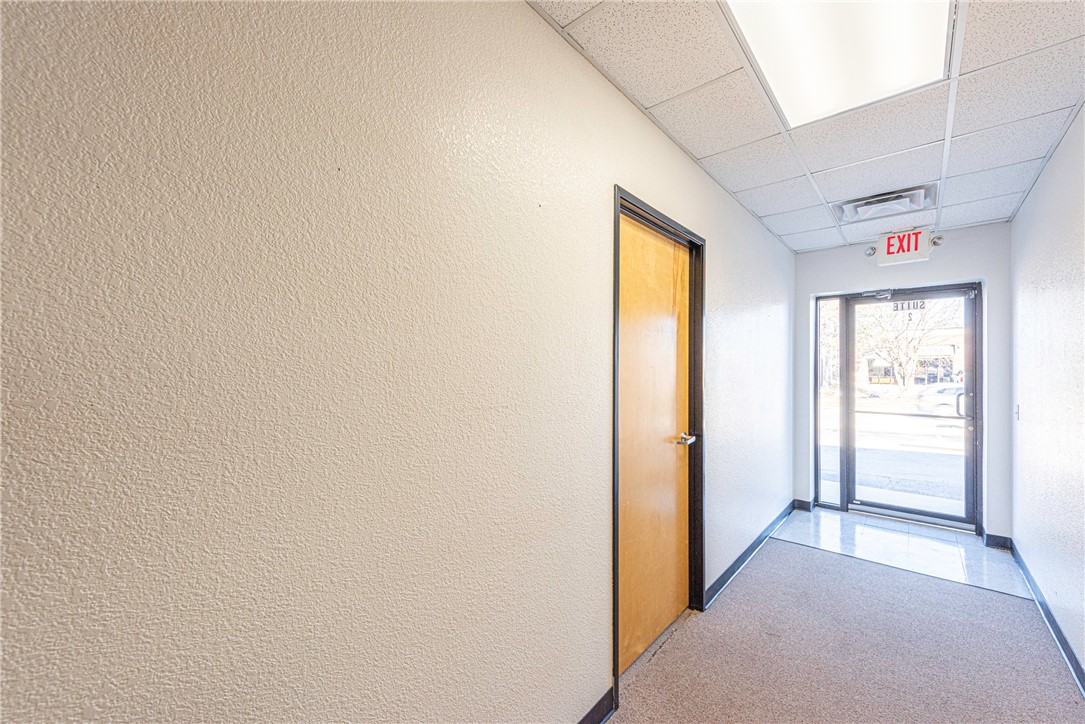 Fayetteville Outlots - Commercial Lease