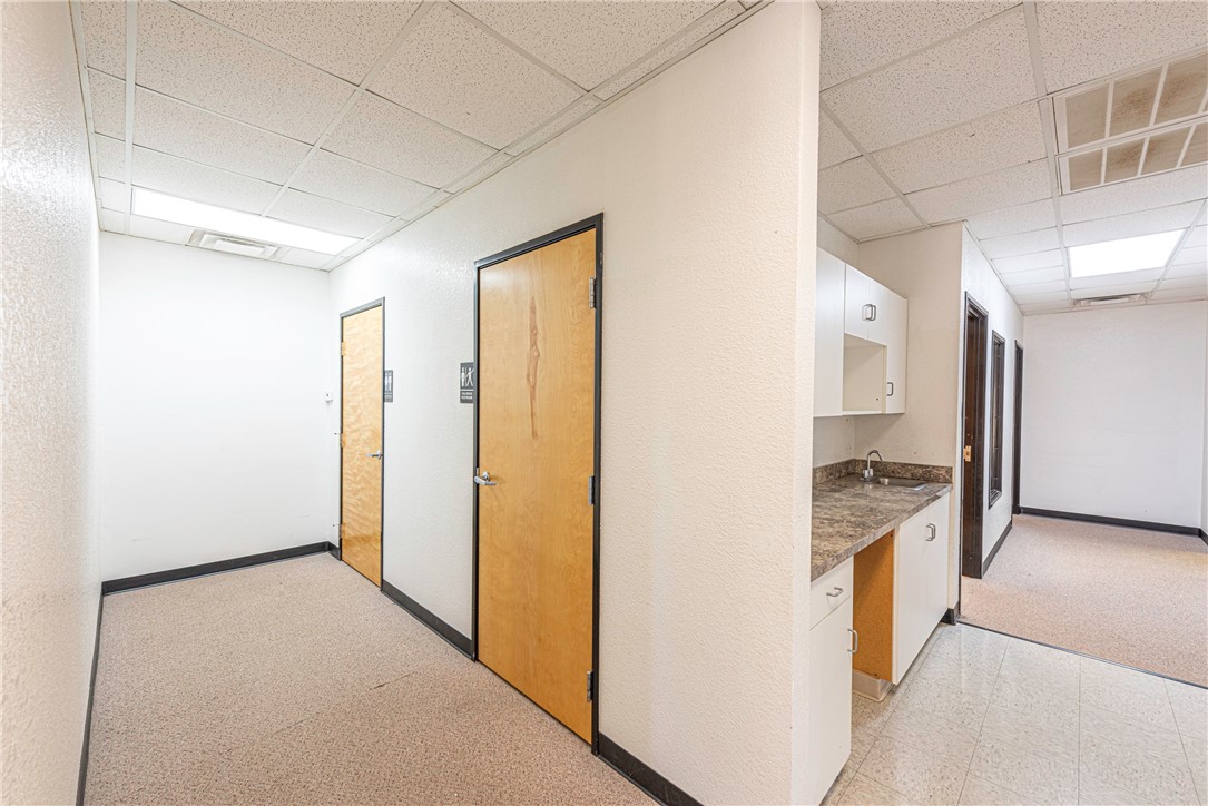 Fayetteville Outlots - Commercial Lease