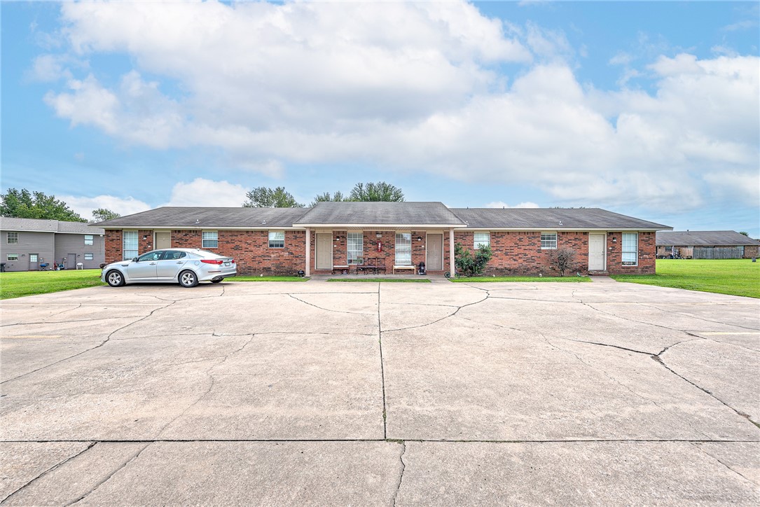 Excellent investment opportunity in East Springdale! Recently remodeled 4-plex (2 bedrooms/1 bathroom per unit) with updated flooring, paint, refinished cabinets, counter tops, and lighting & plumbing fixtures throughout. Updated kitchen appliances including Refrigerators. Washers/dryers to convey as well. Conveniently located close to schools, grocery stores, restaurants, shopping, trails and all amenities Springdale. Less than 3 miles to Emma Ave and Downtown. All units are currently leased. No yard sign - Do not disturb tenants. Do not disturb tenants. Also listed as a package of multi-family properties, see ML 1322023.