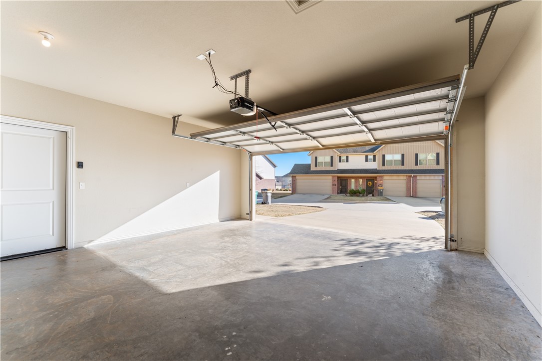 Shadowbrooke At The Peaks ll Hpr Rogers - Residential Income