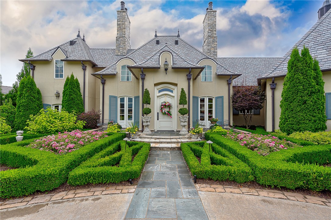 Pinnacle - Residential