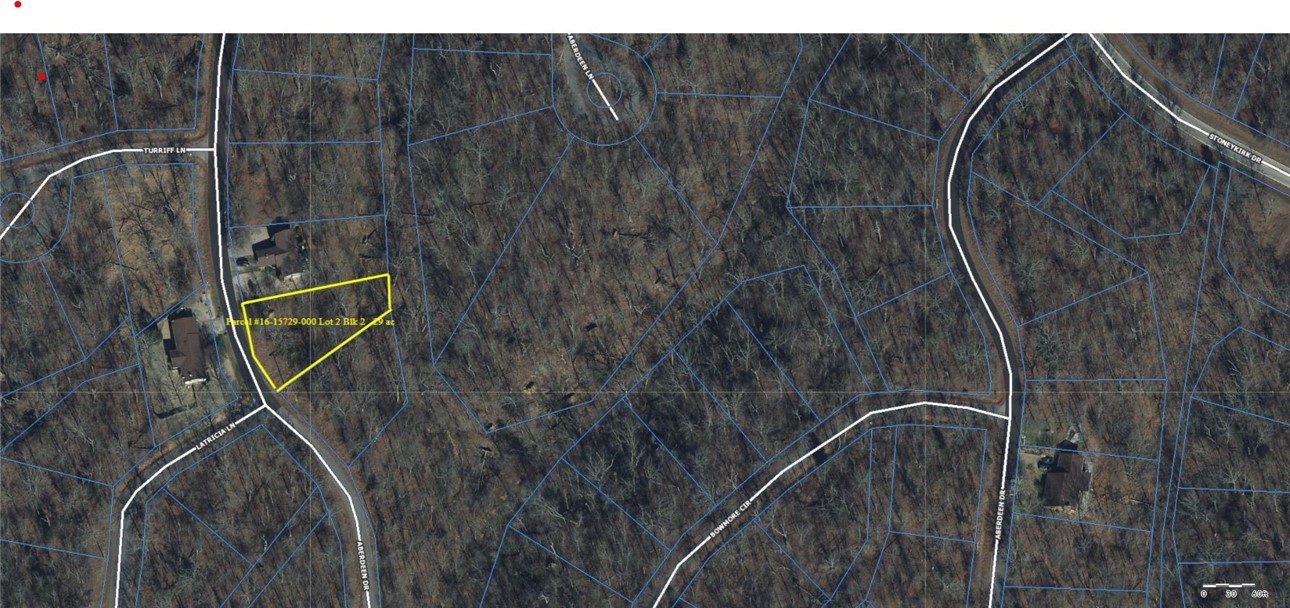 Nice lot, private, in Gravette school district.