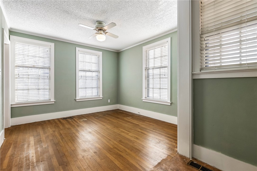 LEFORS ADD-BENTONVILLE - Residential