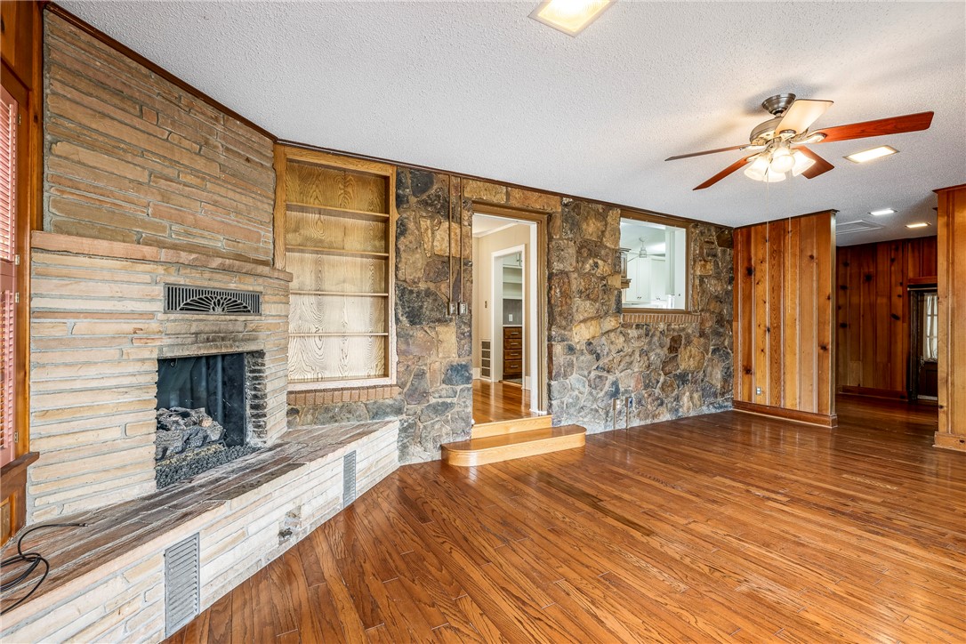 LEFORS ADD-BENTONVILLE - Residential