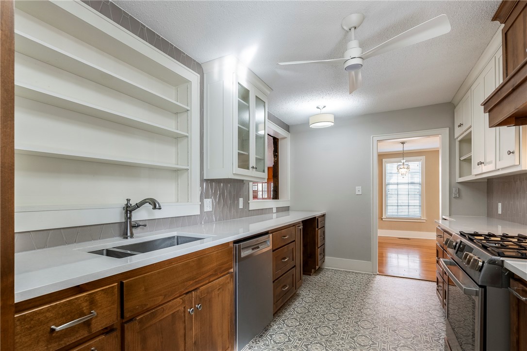 LEFORS ADD-BENTONVILLE - Residential