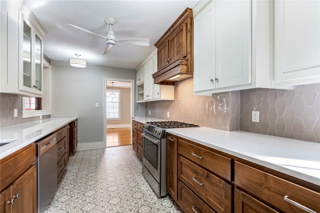 LEFORS ADD-BENTONVILLE - Residential