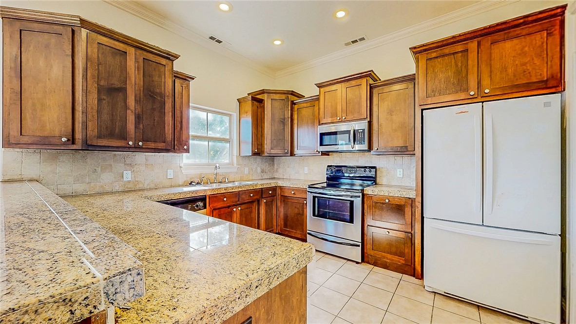Oaklawn Place - Residential