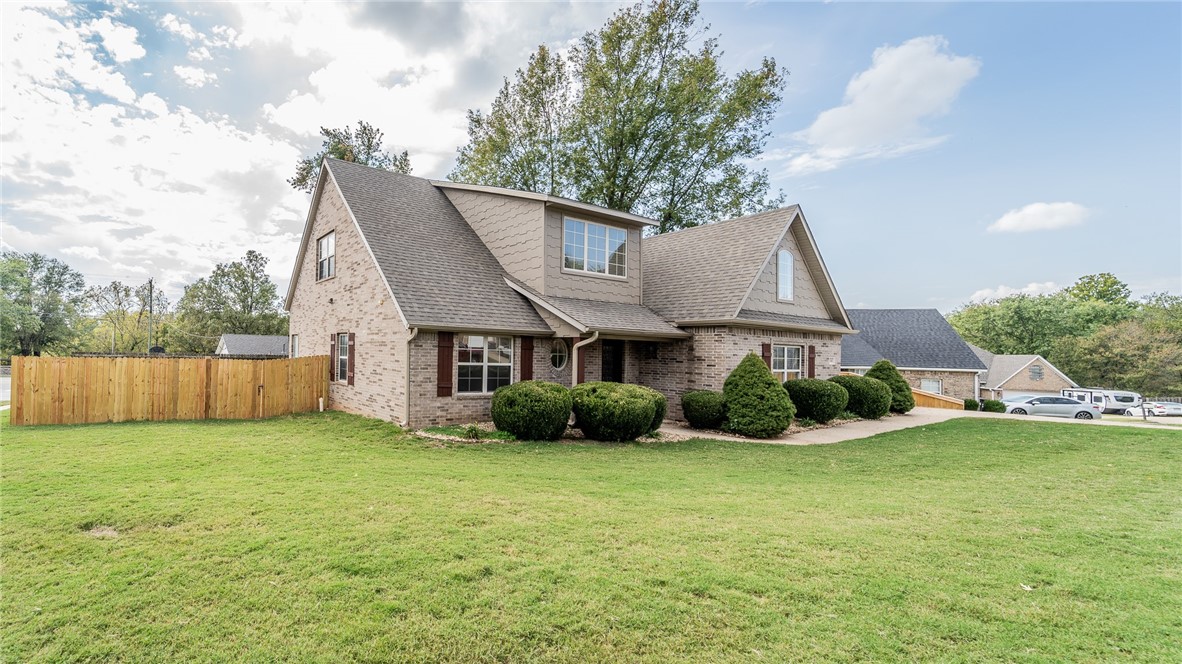 Oaklawn Place - Residential