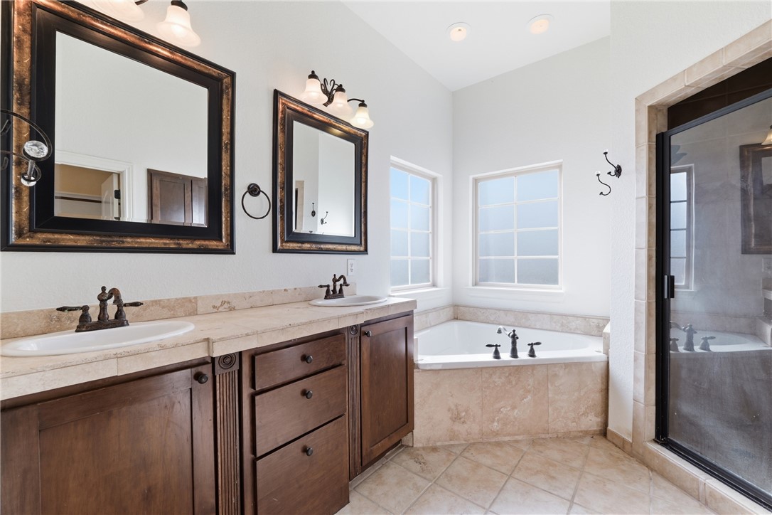 Oaklawn Place - Residential