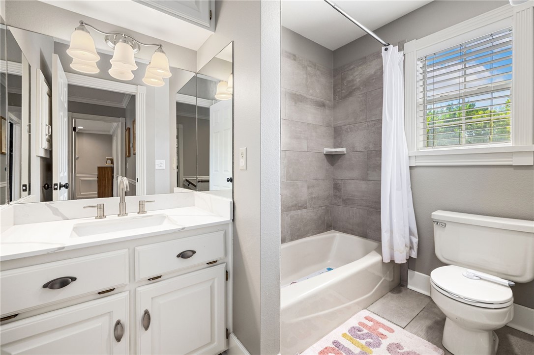 El Contento Acres Bentonville - Residential