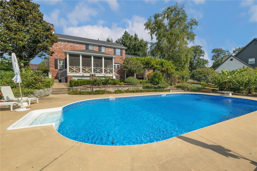 El Contento Acres Bentonville - Residential