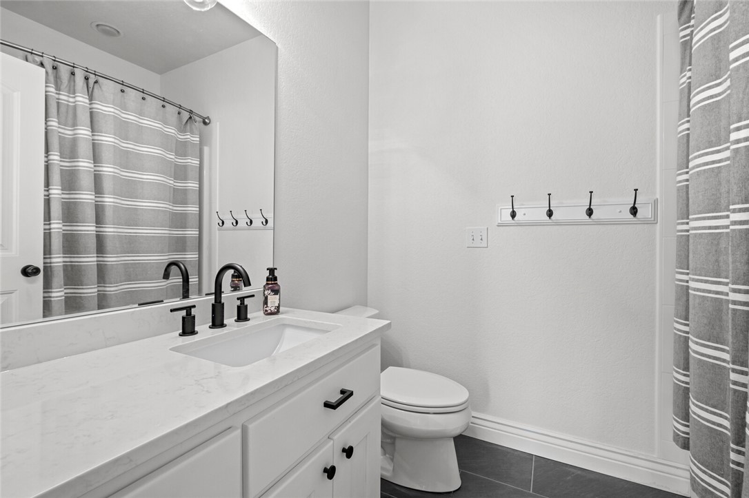 22-19-32-RURAL - Residential