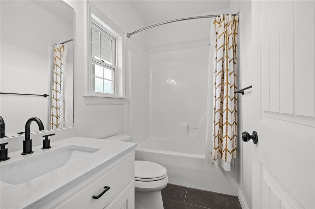 22-19-32-RURAL - Residential