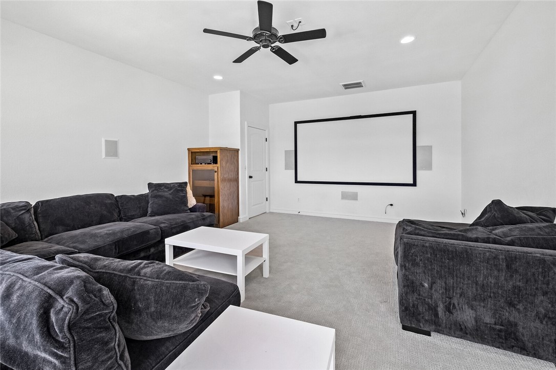 22-19-32-RURAL - Residential