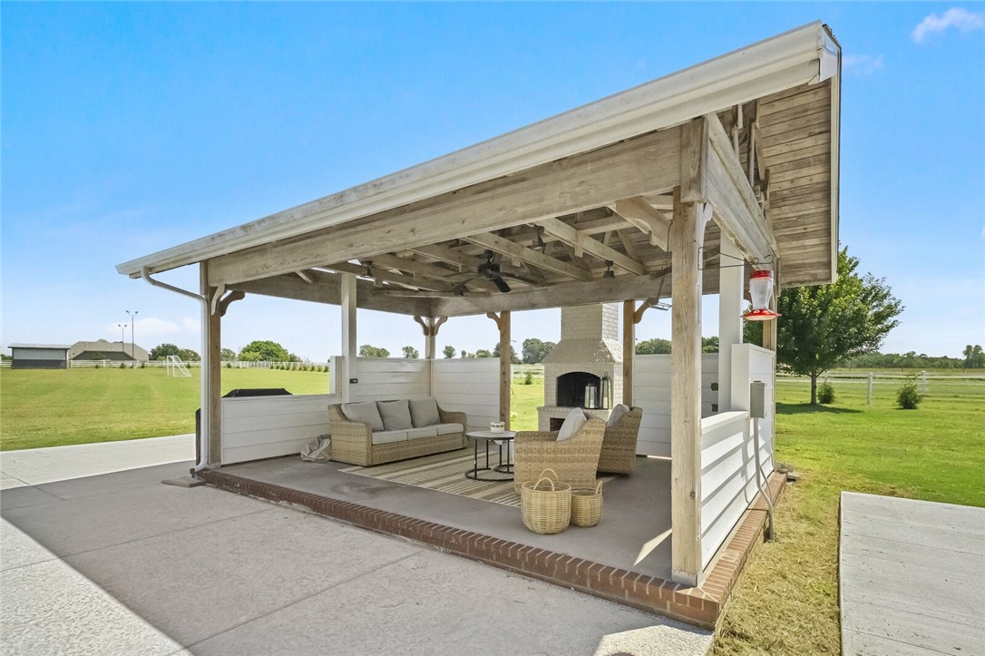 22-19-32-RURAL - Residential