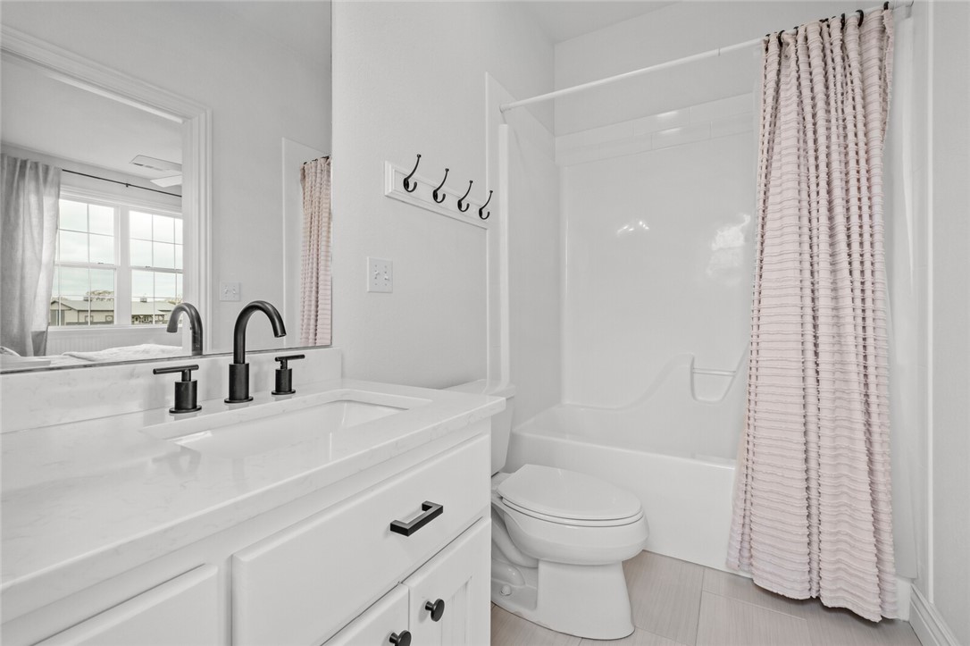 22-19-32-RURAL - Residential