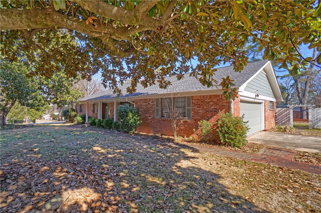 Colonial Heights - Residential