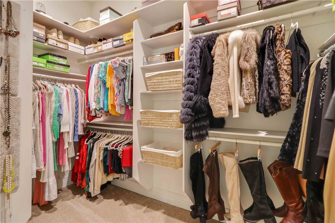 Knolls - Residential