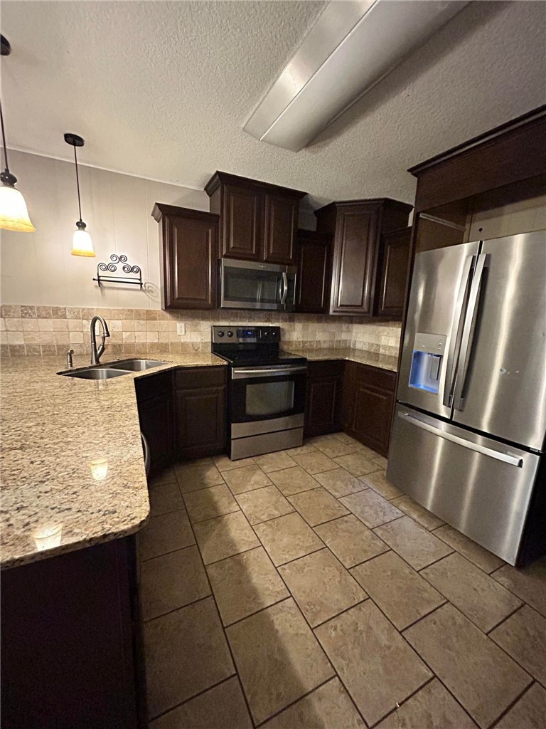 Worcester Sub-Bvv - Residential Lease