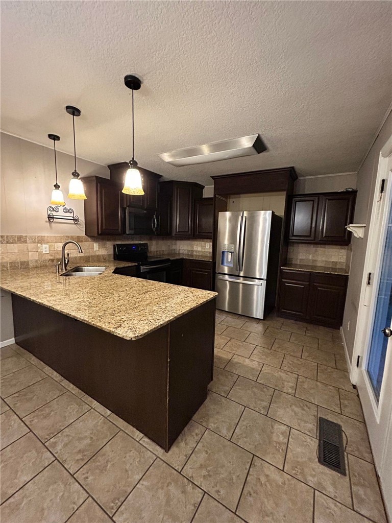 Worcester Sub-Bvv - Residential Lease