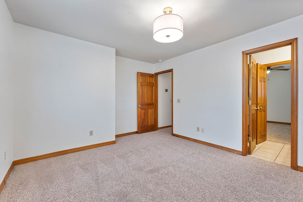 04-19-29-Rural - Residential