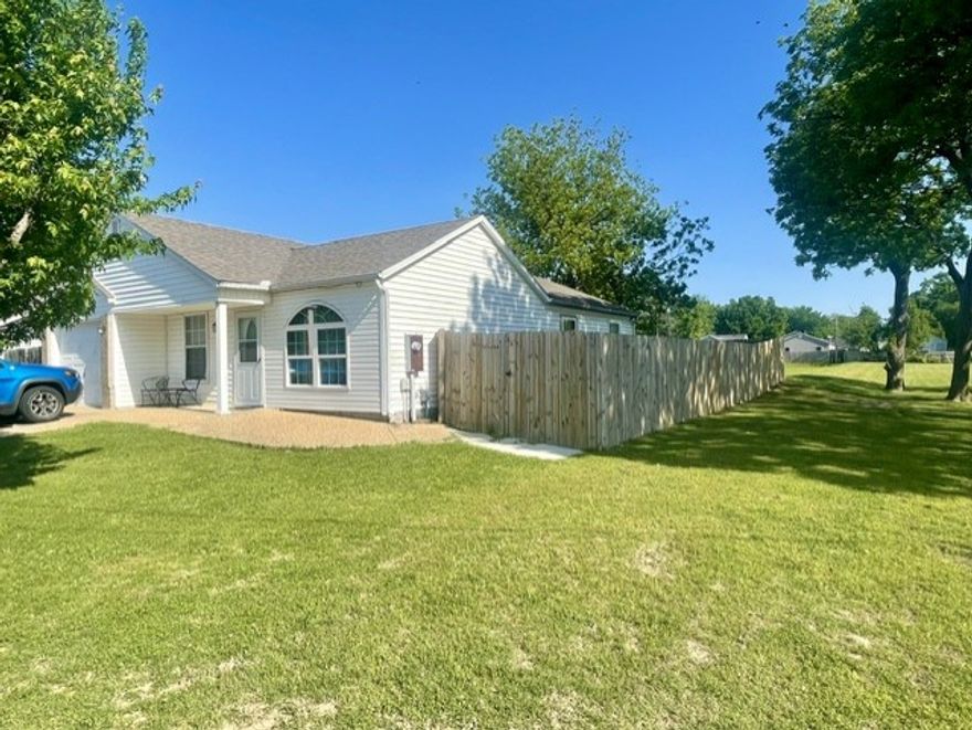 Charming home , great for first time home buyers. 3 houses away from Veterans Park entrance, new pickleball court across the street , walking trails and a bike ride away from downtown Rogers. Garage was enclosed and made into a bonus room heated and cooled, could be converted back to garage if needed, property great for rental or airbnb. New roof in 2025, HVAC in 2022. Several updates have been done, few cosmetic upgrades needed. House has been well maintained. SOLD AS IS.