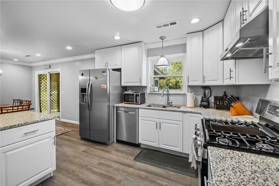 904 White Road