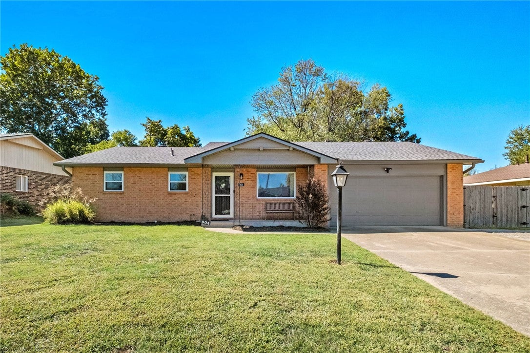 904 White Road