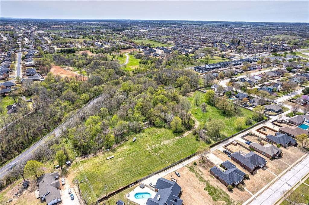 35-20-31-BENTONVILLE - Land
