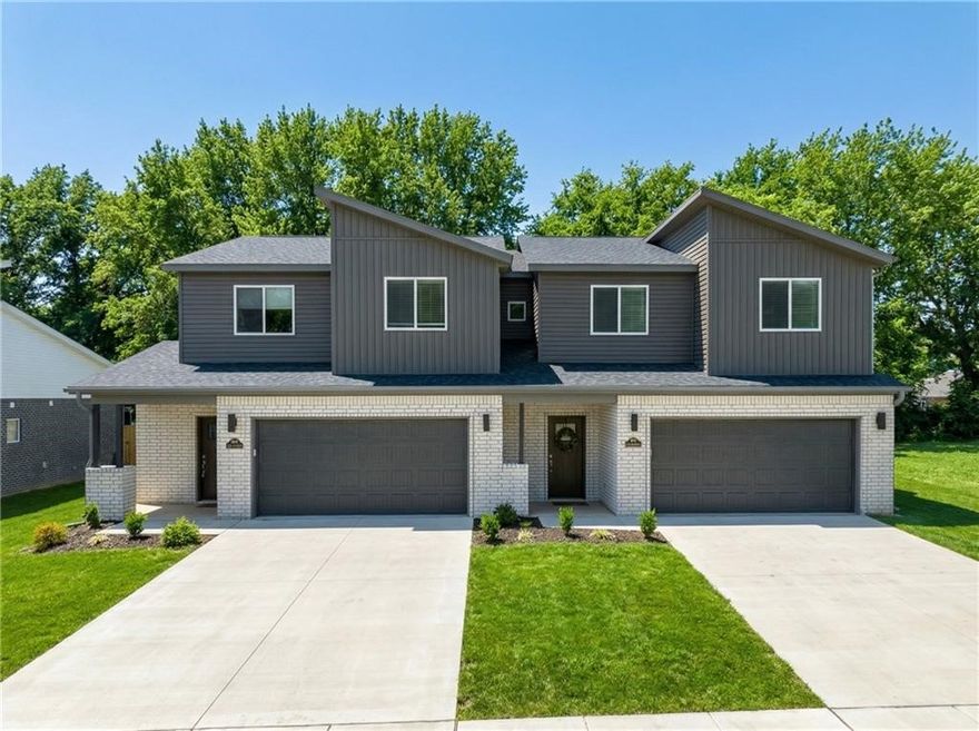 Stunning property for lease zoned for Bentonville Schools! Convenient, central location in the heart of Centerton! This brand-new, beautiful residence features a spacious, functional layout with designer finishes throughout. Enjoy tall vaulted ceilings, neutral color palettes, and an open upstairs hallway overlooking the living area. Planned features include blinds, gutters, full privacy fence, full front-yard landscaping, and full yard sodding. Perfectly located just blocks from Bentonville West, nearby sports facilities, shopping, and dining with Downtown Bentonville only 15 minutes away. This home combines modern style and convenience with an unbeatable location. Whether you're hosting in the elegant living spaces, unwinding in the tranquil backyard with mature tree views, or anything in between, this property is an exceptional opportunity. Experience contemporary living at its best.