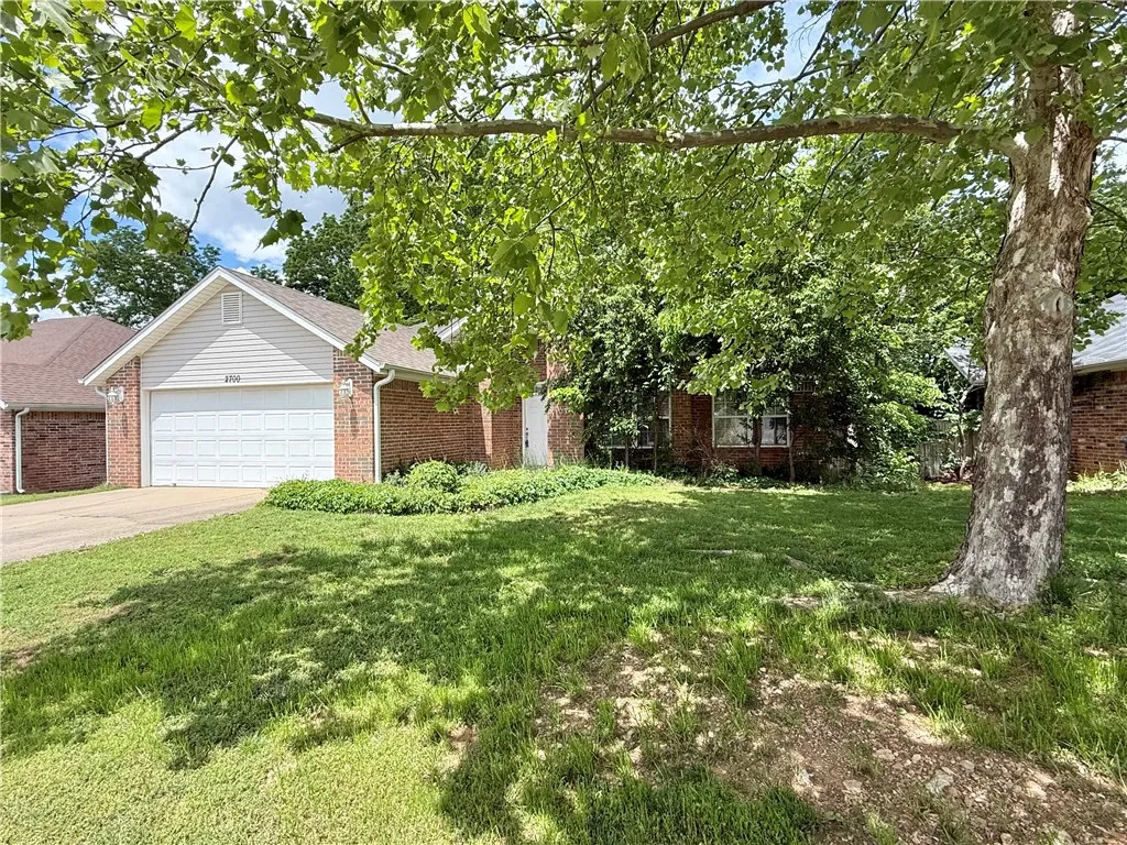 Bentonville, Arkansas 72712, United States, 3 Bedrooms Bedrooms, ,2 BathroomsBathrooms,Residential,Pending,132309
