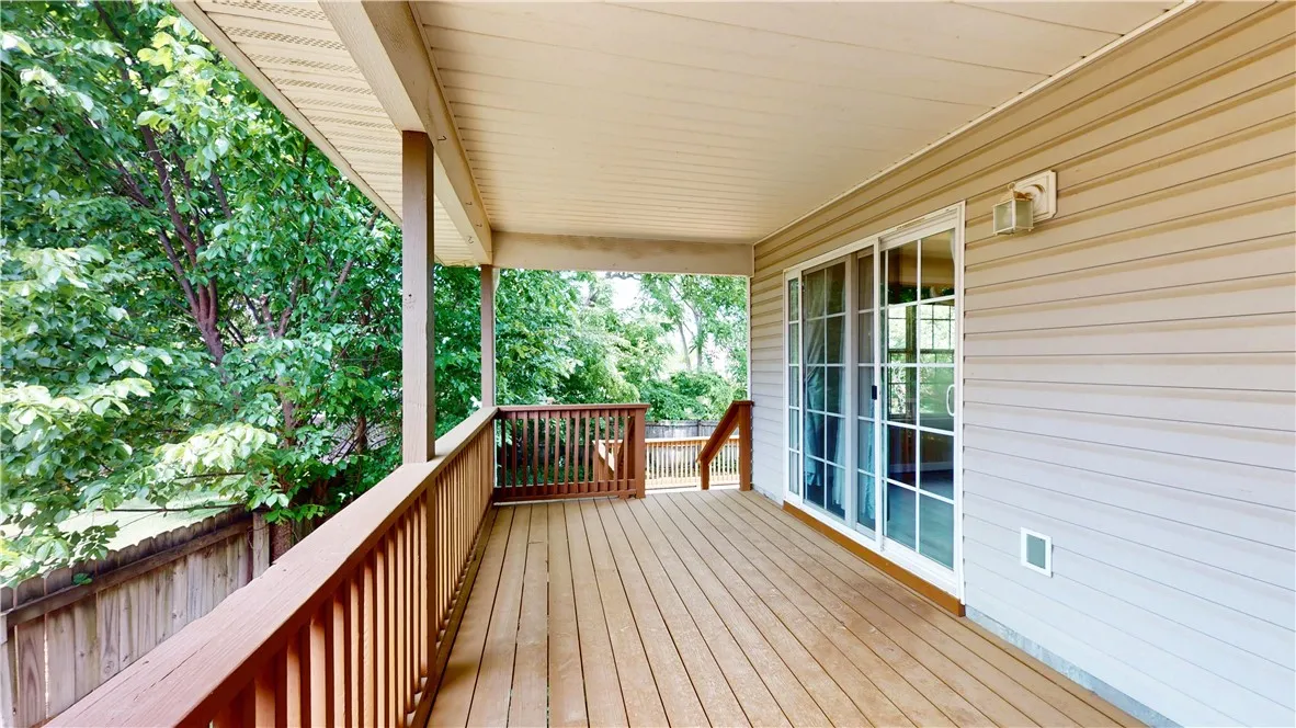 Bentonville, Arkansas 72712, United States, 3 Bedrooms Bedrooms, ,2 BathroomsBathrooms,Residential,Pending,132309