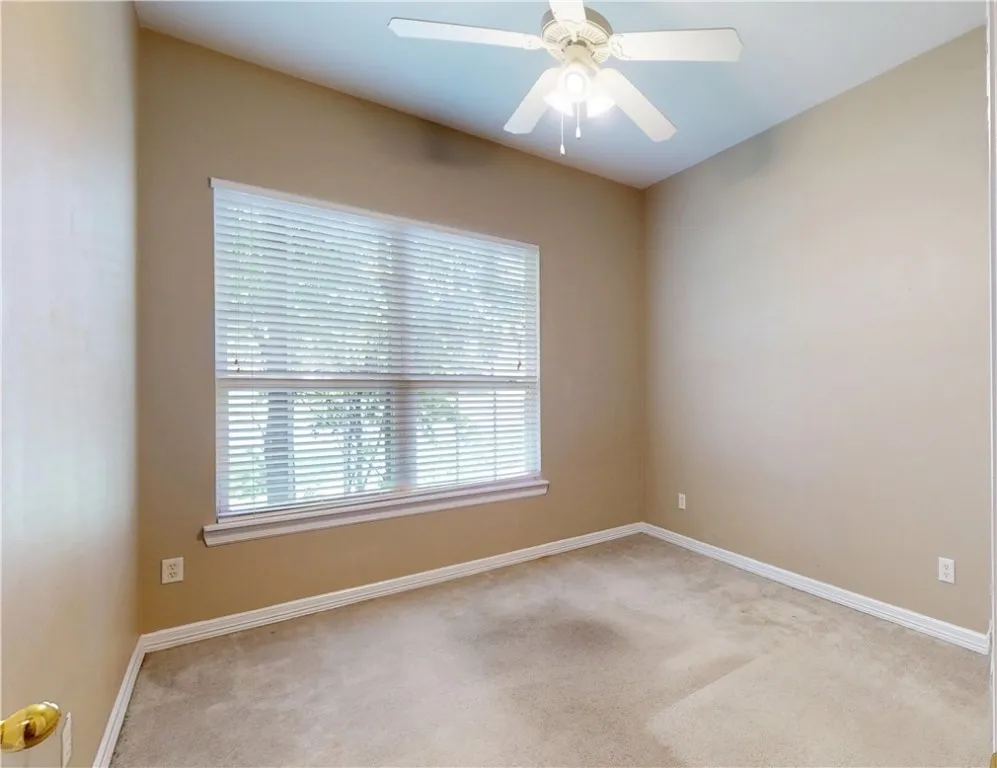 Bentonville, Arkansas 72712, United States, 3 Bedrooms Bedrooms, ,2 BathroomsBathrooms,Residential,Pending,132309