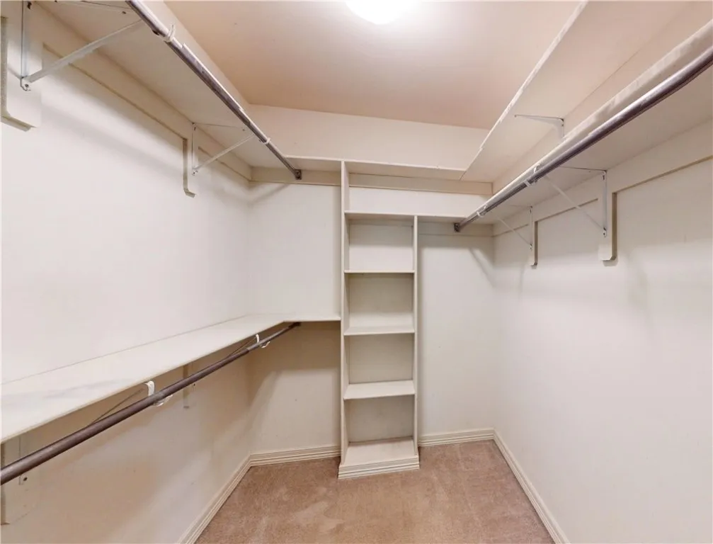 Bentonville, Arkansas 72712, United States, 3 Bedrooms Bedrooms, ,2 BathroomsBathrooms,Residential,Pending,132309