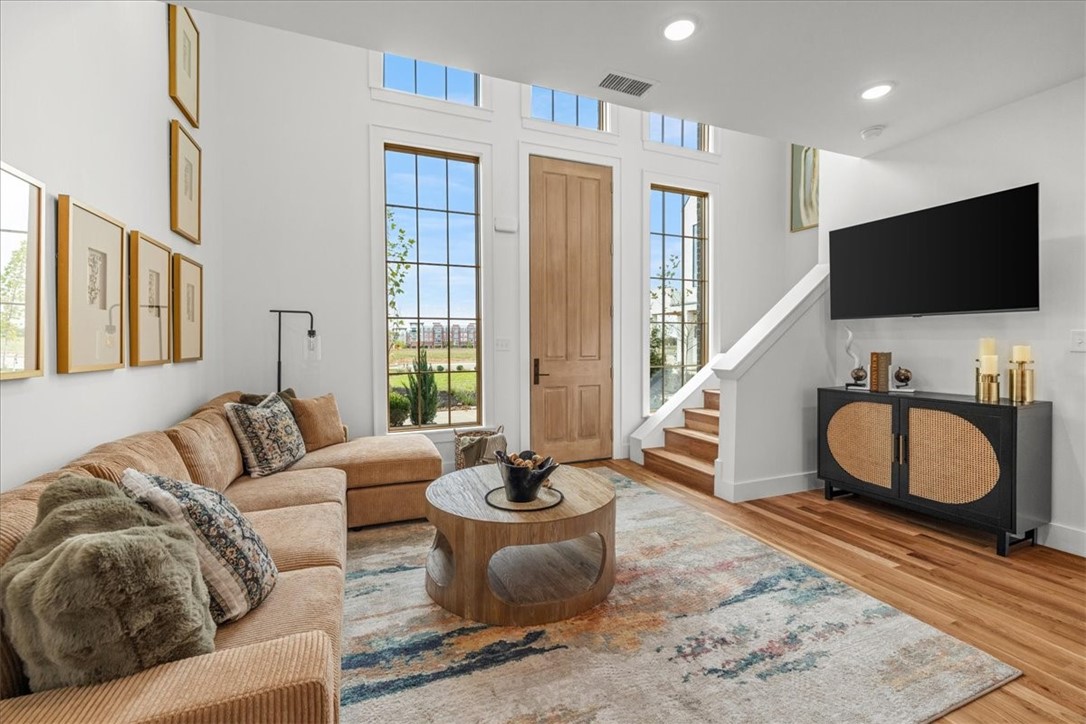 Phase I Pv Twnhms - Residential Lease