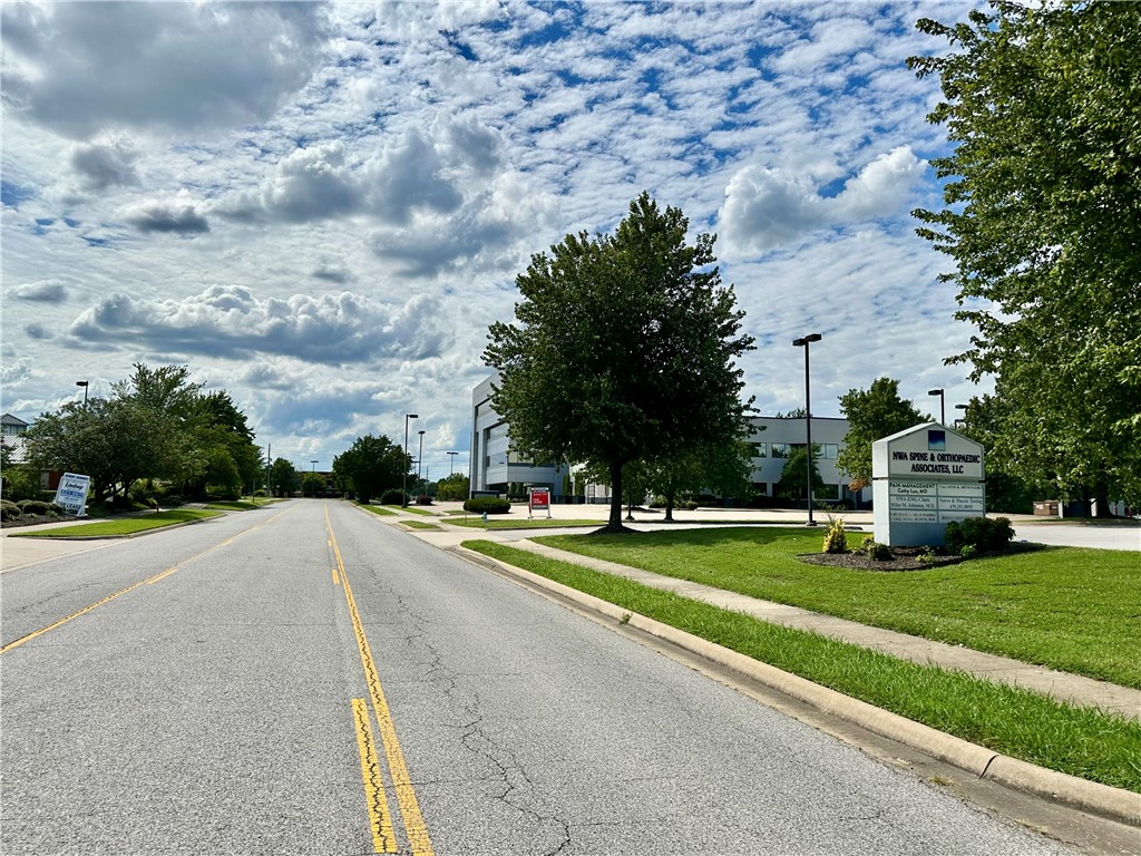 Cmn Bus Park - Commercial Lease
