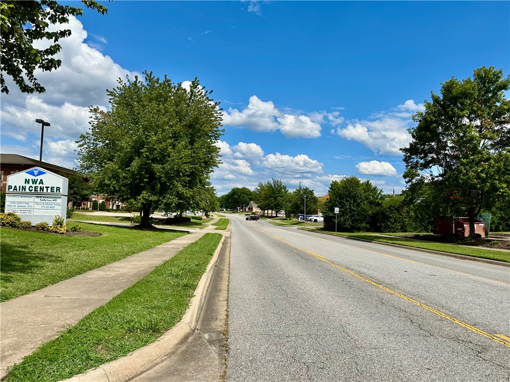 Cmn Bus Park - Commercial Lease
