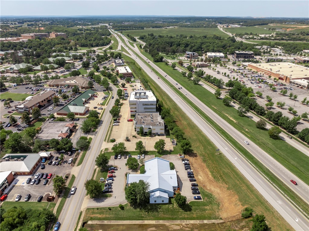 Cmn Bus Park - Commercial Lease