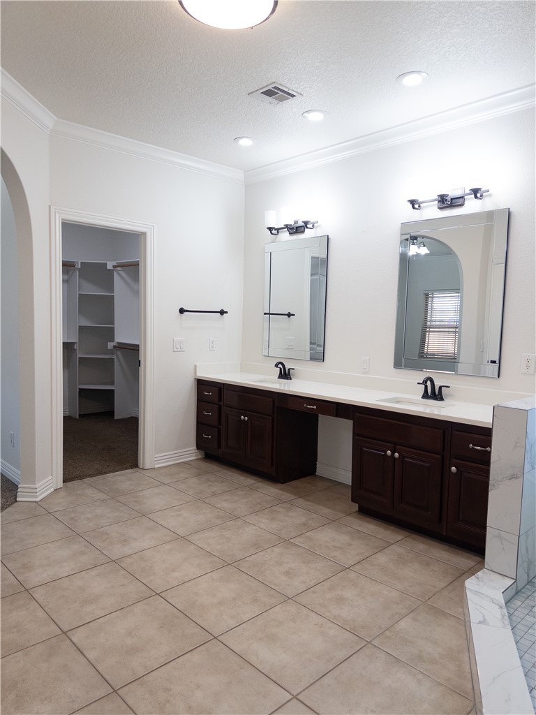 J C Spencers Sub Siloam Spgs - Residential