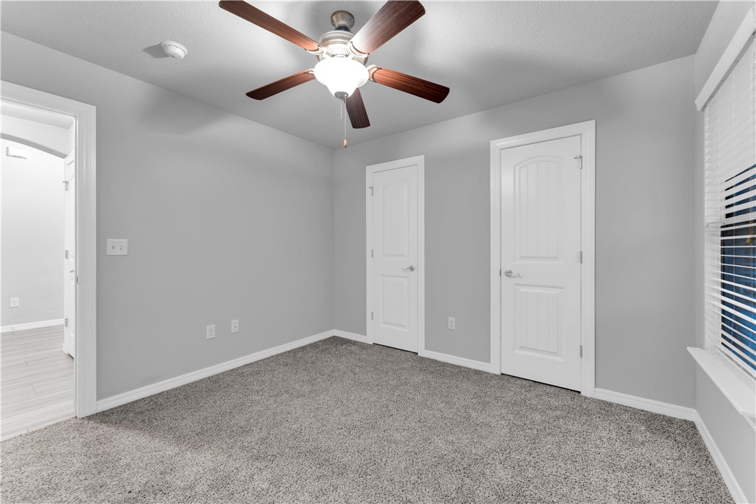 Chelsea Point Ii Rogers - Residential