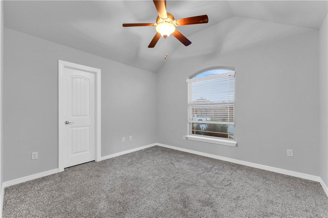 Chelsea Point Ii Rogers - Residential