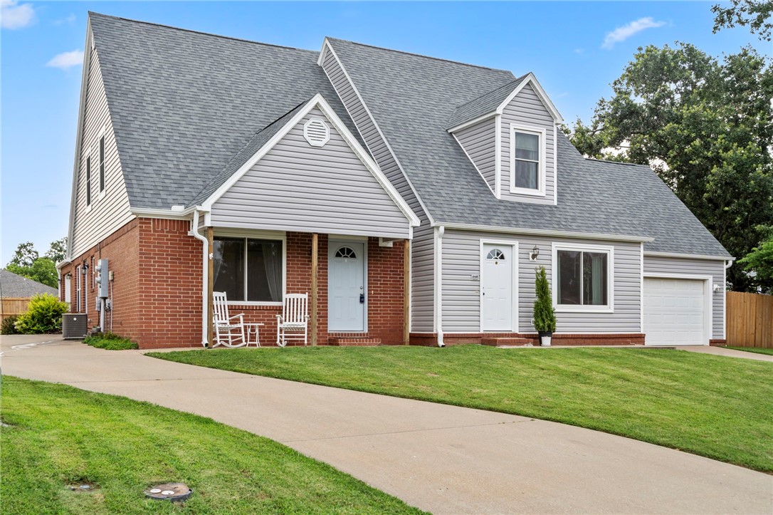 Here’s your chance to own a great investment property in the heart of Bentonville! This well-cared-for duplex is perfectly located just minutes from Downtown, the new Walmart Home Office campus, Crystal Bridges Museum, the Greenway trails, a huge dog park, and more—making it ideal for long-term tenants.
Each side of the duplex offers 1230 SF, 3 bedrooms, and 2 full bathrooms, with thoughtful updates already completed. Recent exterior improvements include new siding and roof in 2024, gutters in 2020, and a new fence in 2023.
Unit A has seen numerous updates, including new flooring, counters, paint, light fixtures, windows, and appliances between 2020–2023. Unit B also boasts updates like kitchen cabinets, flooring, windows, AC, appliances, and bathroom improvements from 2019–2023.
With all the heavy lifting already done, this property is a solid addition to any portfolio in one of the most sought-after areas of Bentonville. Don’t miss this chance to invest in a growing community!